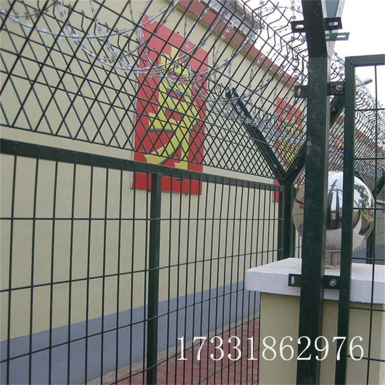 广东监狱的护栏栅栏 监狱钢网墙安装