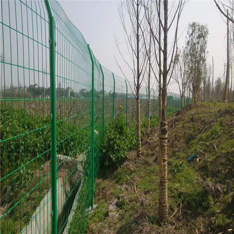 北京决定圈地护栏网价格的四大因素